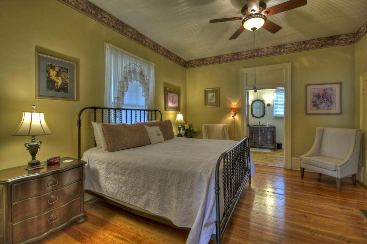 Blue Ridge Inn Bed And Breakfast Exterior photo